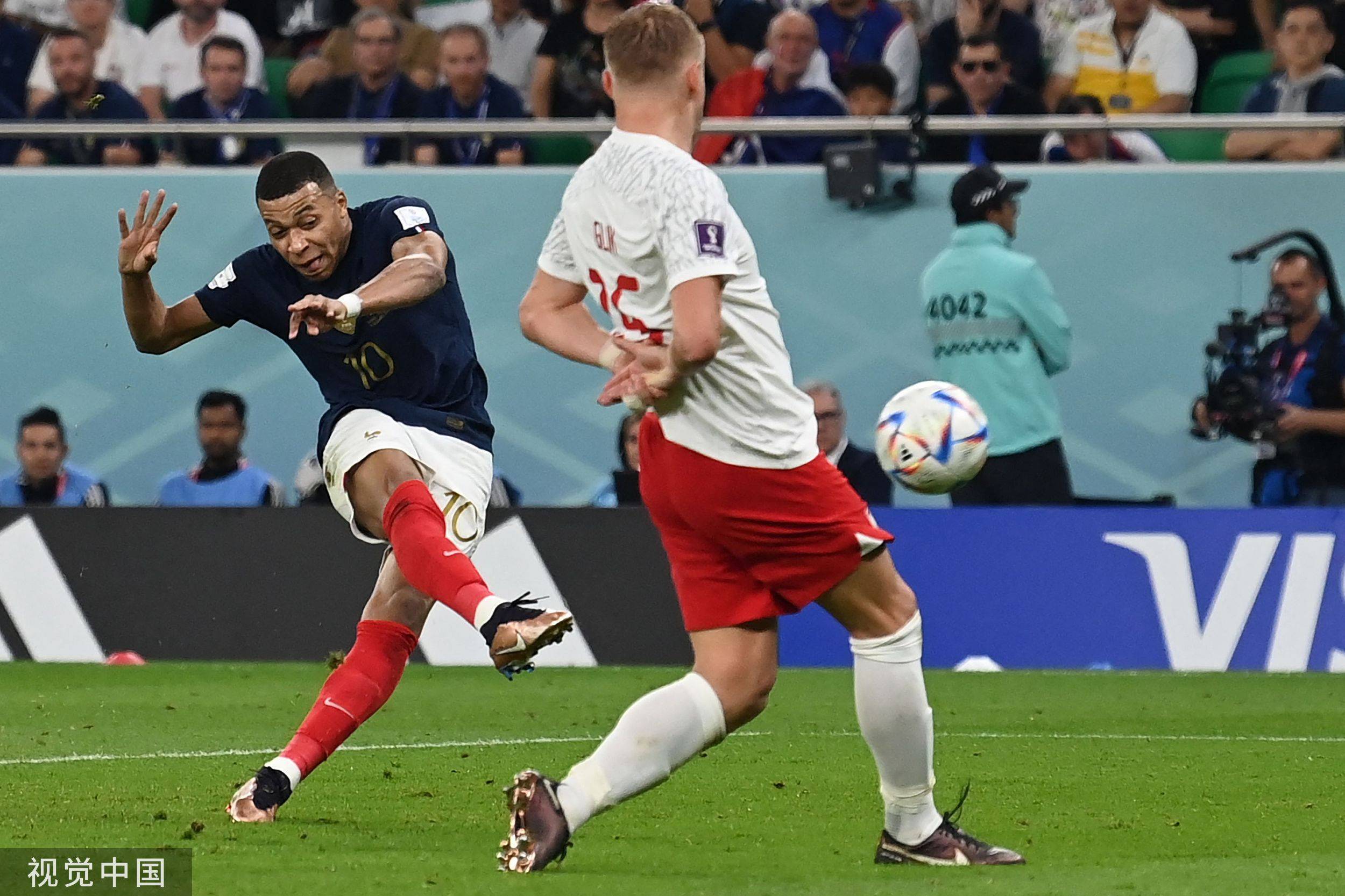 九游-德罗巴在法国队比赛中出色防守，战术调整引发热议！的简单介绍