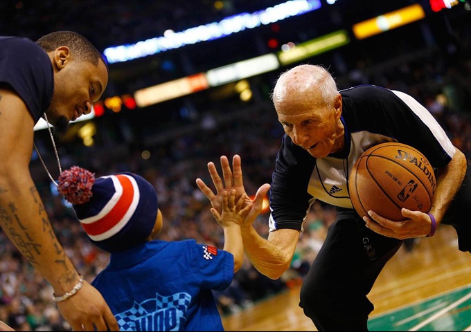 九游体育-包含凯恩赛事官方发布惊险取胜新规，曼联争议不断！的词条